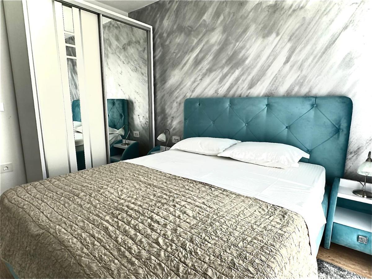 4Friendscoresibrasov Blue Екстериор снимка